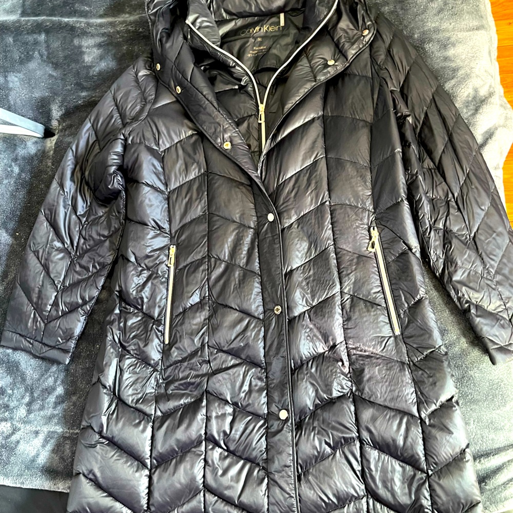 Calvin Klein Women’s hooded Packable puffer coat XL